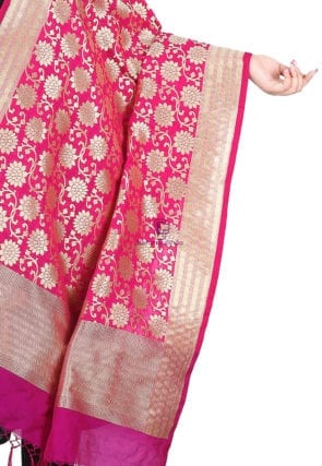 Woven Banarasi Art Silk Dupatta in Fuchsia 3
