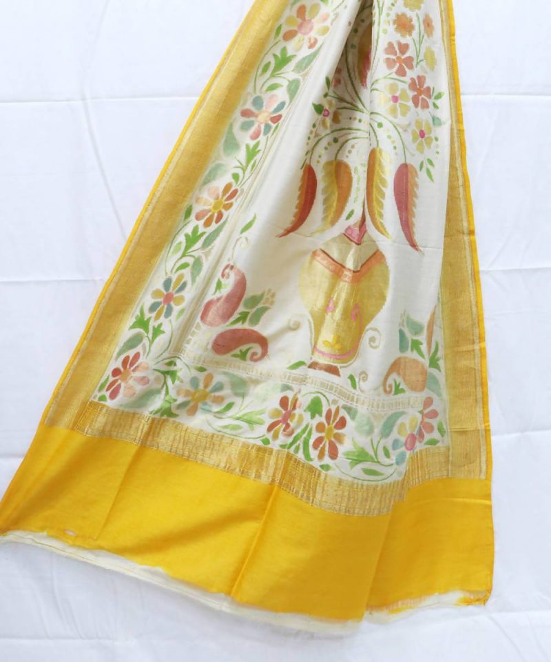 Woven Banarasi Handloom Pure Munga Silk Handpainted Dupatta in Light cream 1